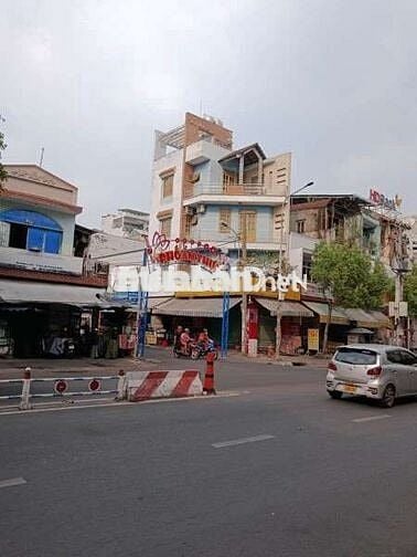 CHO THUÊ NHÀ MTKD 8 x 30 KHU CHỢ P18 TÂN PHÚ 161TR/ THÁNG.