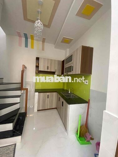 NHÀ ĐẸP VÀO Ở NGAY BÌNH ĐÔNG Q8 GẦN CẦU CHÀ VÀ
