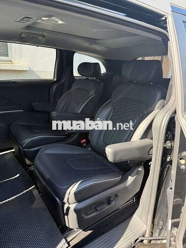 Hyundai Custin 2024 2.0T Premium Đen- 53,000 km