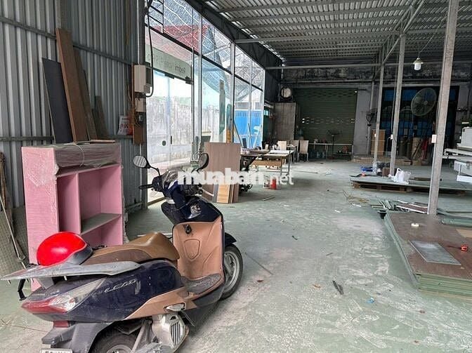 Nhà xưởng cho thuê 180m2 Thạnh Lộc 47, P. An Phú Đông, HCM
