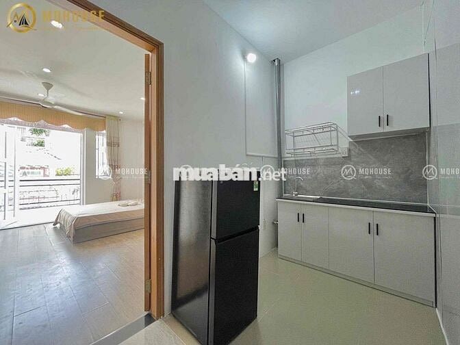 Ban công. Full nội thất. Thang Máy Hoàng Hoa Thám Tân Bình