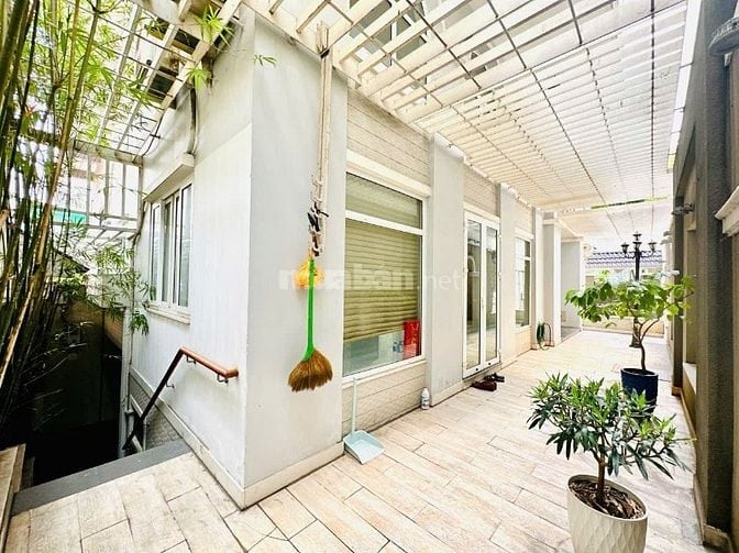 HOT BÁN GÁP NHÀ 2 MẶT TIỀN ĐƯỜNG TRƯỜNG SA NGAY KHU PHAN XÍCH LONG