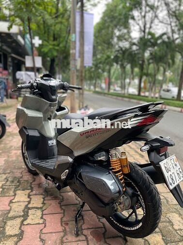 Xe máy Honda Vario 160 màu xám đời 2023