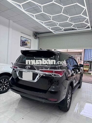 Toyota Fortuner 2018 2.4G 4x2 - 83000 km