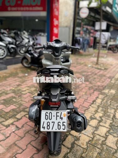 Xe máy Honda Vario 160 màu xám đời 2023