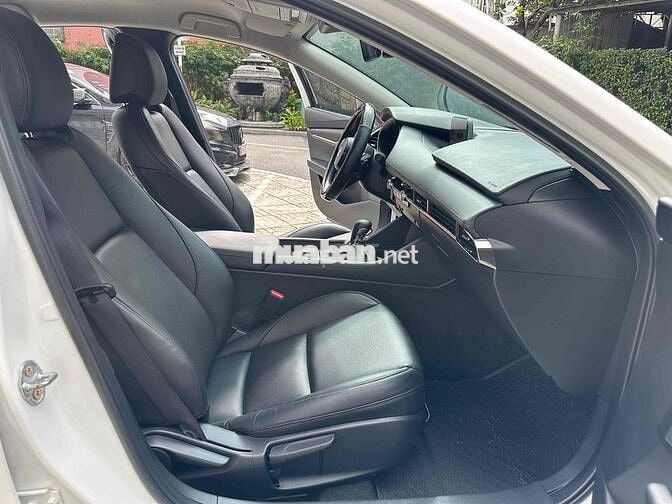 Mazda 3 2023 1.5L Luxury - 1 chủ chuẩn 3 vạn