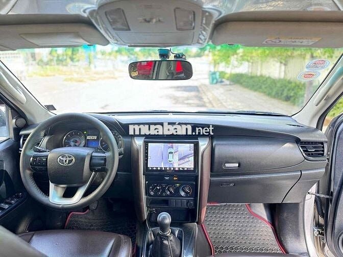 Toyota Fortuner 2017 2.4G 4x2 - 93000 km