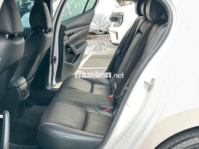 Mazda 3 2023 1.5L Luxury - 1 chủ chuẩn 3 vạn