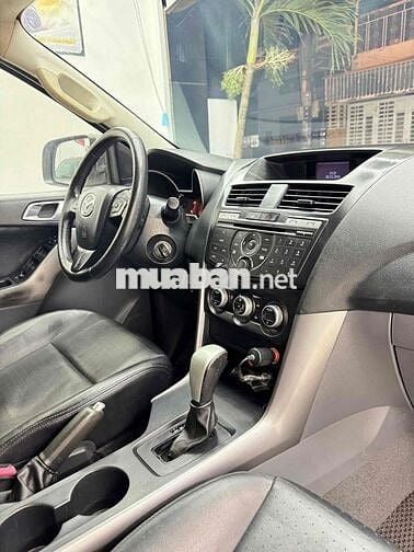 Mazda BT 50 2016 2.2L 4x2 AT - 93000 km