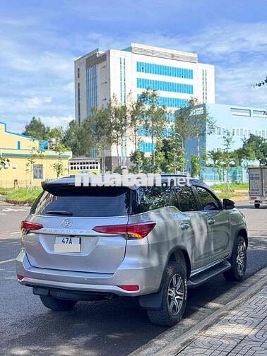 Toyota Fortuner 2017 2.4G 4x2 - 93000 km