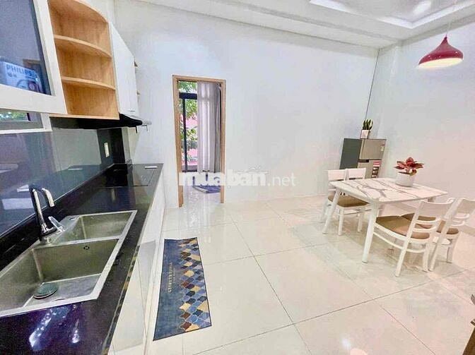 CĂN HỘ BAN CÔNG 1 PHÒNG NGỦ TÁCH BẾP NGAY TRUNG TÂM PHÚ NHUẬN