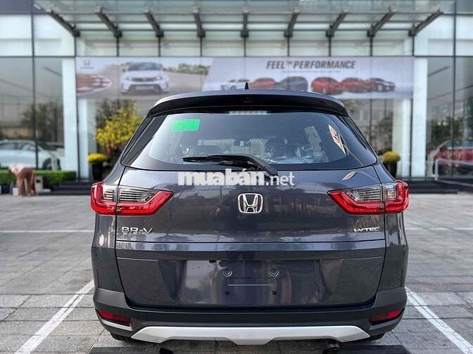 Honda BRV L Xám, 1 xe giao ngay, cho vay 85% giá