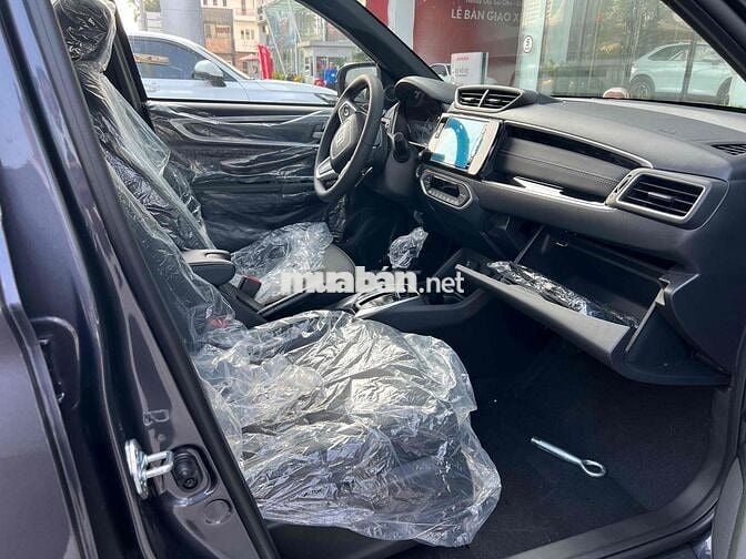 Honda BRV L Xám, 1 xe giao ngay, cho vay 85% giá