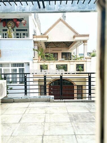 GIÁP QUẬN 10, 4mx18m, 5PN, 5WC, 4 TẦNG MỚI ĐẸP, CHỈ 9TỶ, HẺM XE HƠI 5M