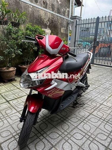 Xe Air Blade 2010 Fi màu đỏ đen bạc mới 98%