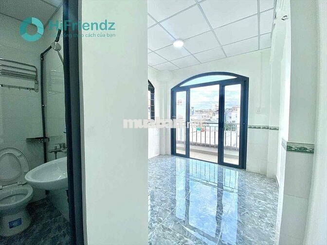 Căn Hộ ban công mới , Nguyễn Thị Tần ngay cầu chữ Y Q5