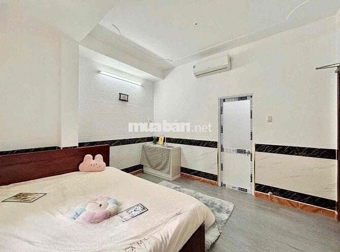 chdv thang máy Mặt tiền Tân phú Full nt cực thoáng giá 45tr 19chdv