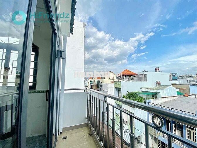 Căn Hộ ban công mới , Nguyễn Thị Tần ngay cầu chữ Y Q5