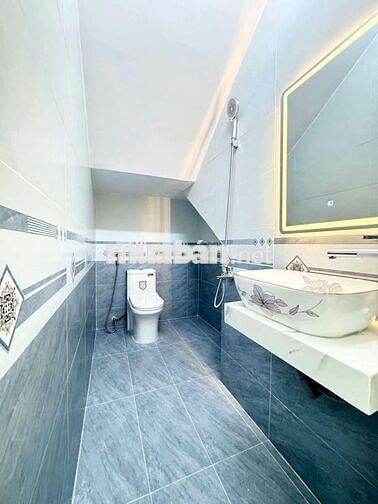 🔥🔥🔥 BÁN NHÀ TO ĐẸP - GIÁP QUẬN 7 🔥🔥🔥