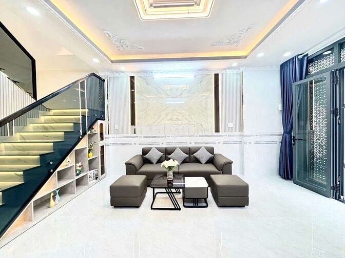 🔥🔥🔥 BÁN NHÀ TO ĐẸP - GIÁP QUẬN 7 🔥🔥🔥