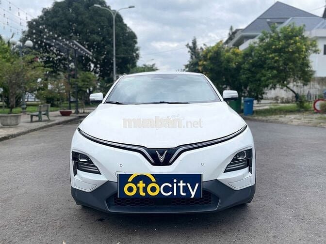 VinFast VF6 Plus 2024 - Màu trắng - 5v4km- Mua pin