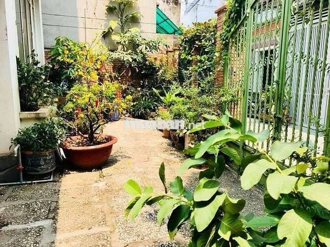 BÁN NHÀ TÂN PHÚ GIÁ RẺ BÁN ĐI ĐỊNH CƯ