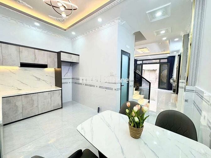 🔥🔥🔥 BÁN NHÀ TO ĐẸP - GIÁP QUẬN 7 🔥🔥🔥