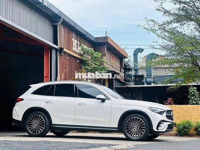 💯 MERCEDES-BENZ GLC300 4MATIC V1 có HUD 2024
