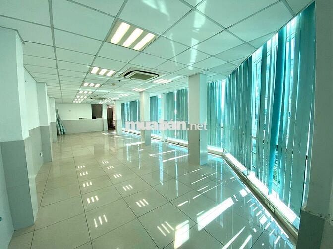Cho thuê văn phòng mới 100% trung tâm Quận 5