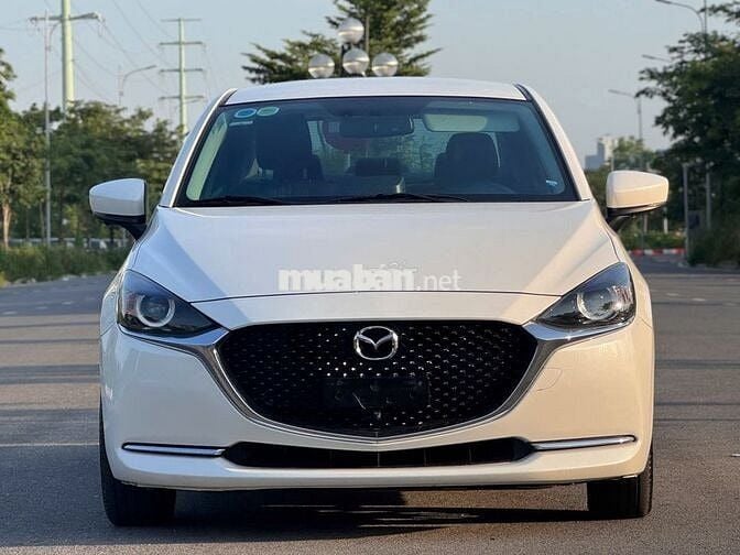 Mazda 2 Luxury 2020 số tự động màu trắng