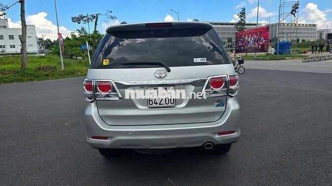 Fotuner 2013 2.7V - 108000km 1 chủ mua mới từ đầu