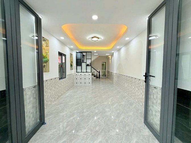 Nhà hẻm XH Trần Hưng Đạo, Quận 1. DT 51m2 - Giá 3 TỶ 550