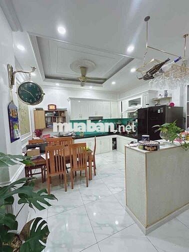 BÁN NHÀ MỚI TÂN PHÚ, PHƯỜNG TÂN SƠN NHÌ, HẺM XE HƠI, 43M2, NHỈNH 6 TỶ