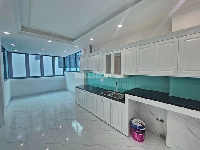 !OTO ĐỖ CỬA VÀO NHÀ ! MỘT NHÀ RA PHỐ ! THÔNG SÀN KINH DOANH ! 9,6 TỶ !
