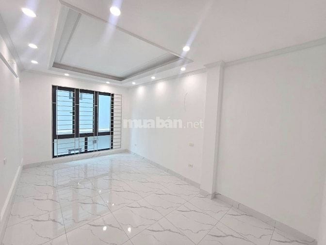 !OTO ĐỖ CỬA VÀO NHÀ ! MỘT NHÀ RA PHỐ ! THÔNG SÀN KINH DOANH ! 9,6 TỶ !