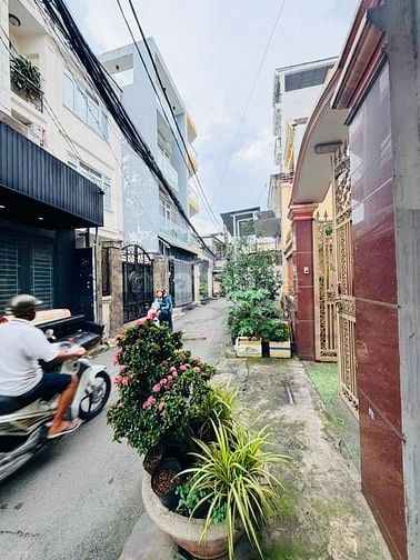 Bán nhà rộng hẻm xe hơi (6x18) 638/29 Quang Trung p11 Gò Vấp