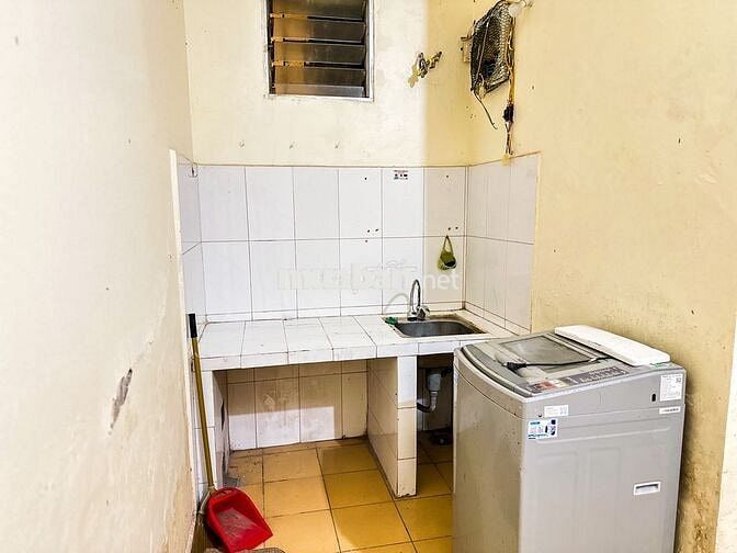 Phòng trọ 42m2 phố Tây Sơn, Q.Đống Đa