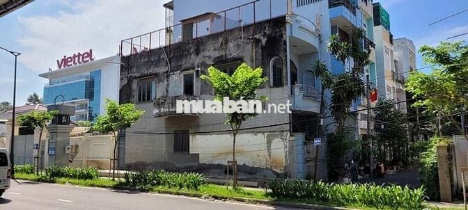 BÁN NHÀ GÓC 2 MẶT TIỀN VỊ TRÍ ĐẮC ĐỊA NGAY NHÀ GA T3