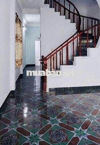 BÁN NHÀ GÓC 2 MẶT TIỀN VỊ TRÍ ĐẮC ĐỊA NGAY NHÀ GA T3