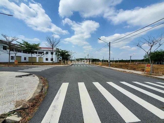 Dự án Centralpoint, Bến Cát - Bình Dương, 75m2,giá 1 tỷ750 SHR