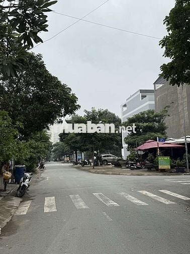 Nhà Biệt Thự Mặt Tiền làm gì cũng được , Lô góc 2MT , Bình Tân