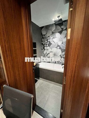 NHÀ SIÊU ĐẸP NƠ TRANG LONG, 4X15, 4PN, 5WC, THÍCH HỢP CTY, VP, Ở GĐ...
