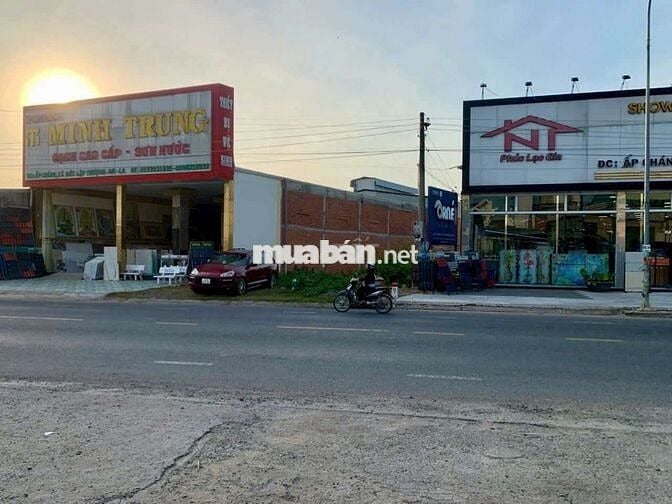 BÁN 11.715M2 ĐẤT CƠ SỞ SẢN XUẤT KINH DOANH - MT DT823 !