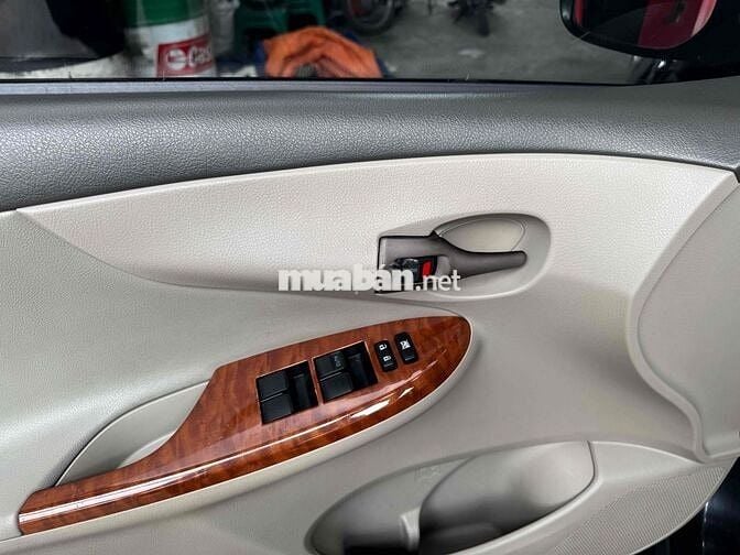 Toyota Corolla Altis 2009 2.0V - 180000 km