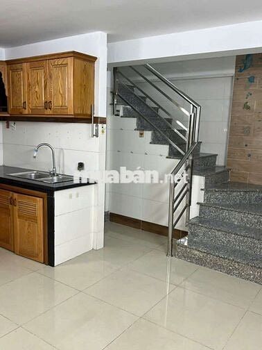 Nhà 1 trệt 1 lửng 1 lầu 65m2 đất 120m2 sử dụng Di An TPHCM