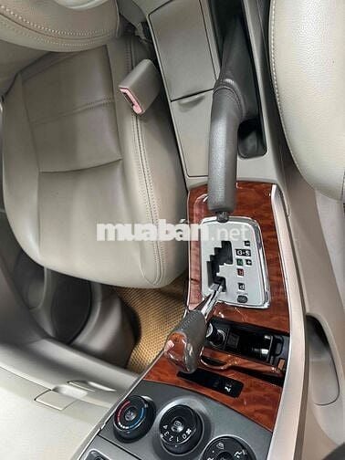 Toyota Corolla Altis 2009 2.0V - 180000 km