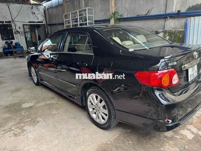 Toyota Corolla Altis 2009 2.0V - 180000 km