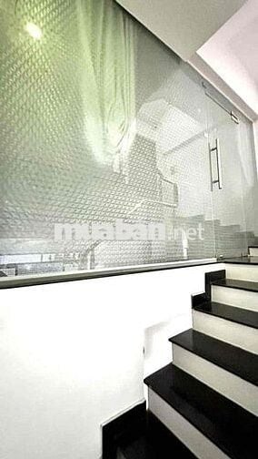 Cho Nữ thuê phòng, Bao điện nước xe, giờ giấc tự do. Chỉ 2tr5/tháng