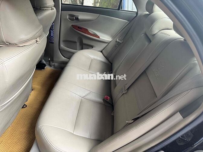 Toyota Corolla Altis 2009 2.0V - 180000 km