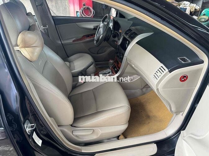 Toyota Corolla Altis 2009 2.0V - 180000 km